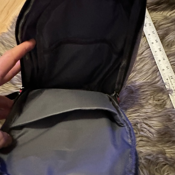 Like NEW ACCRA Canvas Unisex Side bag - Picture 6 of 10